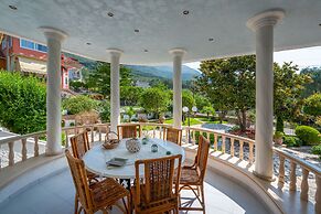 Villa Haroula