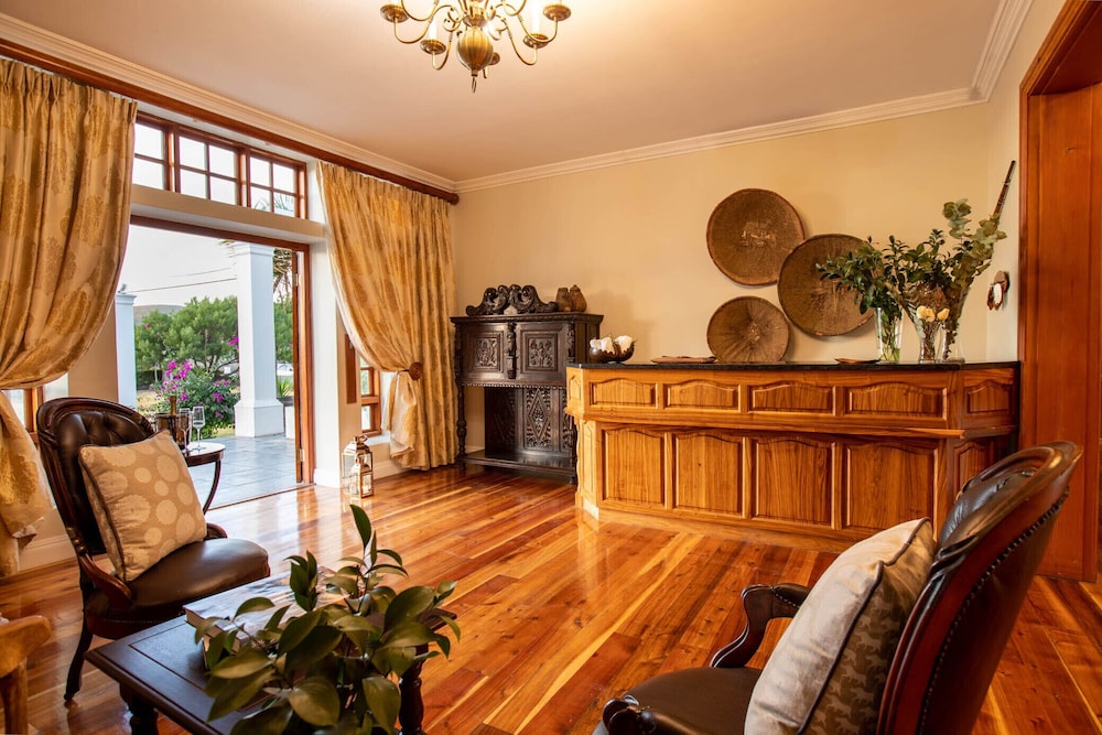 Magic Hills - Ilanga Manor House