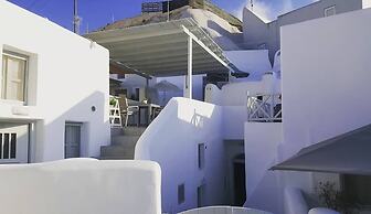 Nefeli Traditional Cave Houses