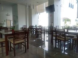 Hotel Reco Inn