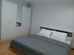 DD Garden Apartment 2