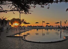 Santorini Camping & Hostel