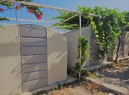 Santorini Camping & Hostel