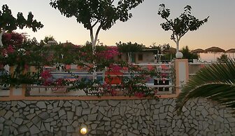 Santorini Camping & Hostel