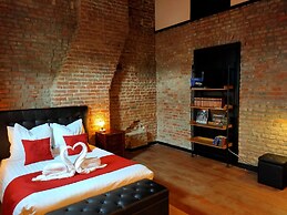 La Maison Bleue