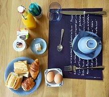 La Maison Bleue