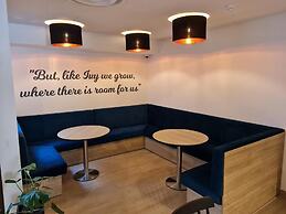 Ivy Hotel - Adults Only