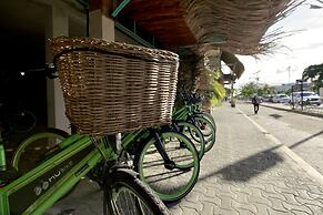 Straw Hat Tulum
