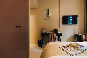 Hotel Omega