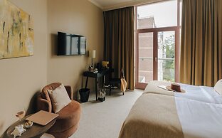 Hotel Omega