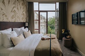 Hotel Omega
