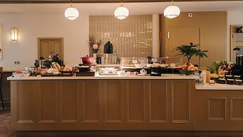Hotel Omega