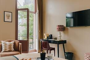 Hotel Omega
