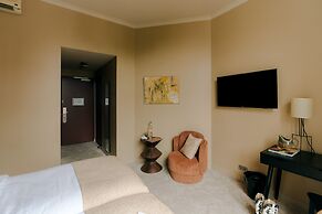 Hotel Omega