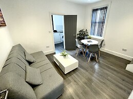 Albert Luxury Hottub and Jacuzzi Apartments