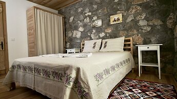 Dedehan Retreat Otel