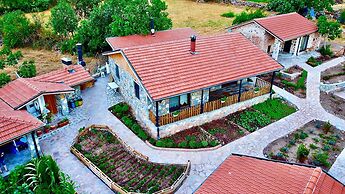 Dedehan Retreat Otel