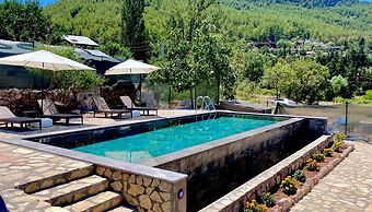 Dedehan Retreat Otel