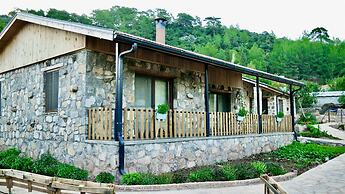 Dedehan Retreat Otel