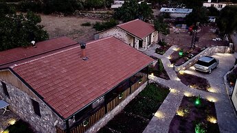 Dedehan Retreat Otel
