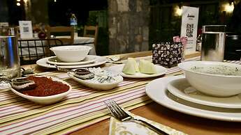Dedehan Retreat Otel