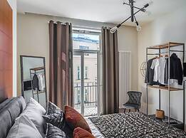 MN6 Luxury Suites by Adrez Living