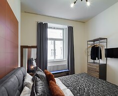 MN6 Luxury Suites by Adrez Living
