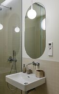 MN6 Luxury Suites by Adrez Living