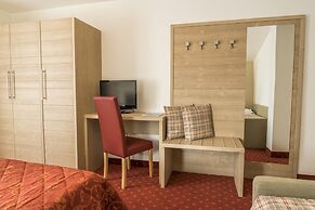 Hotel Alpina