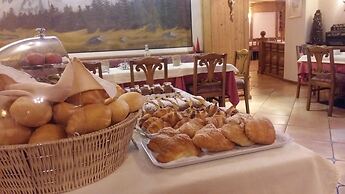 Hotel Alpina