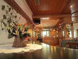 Hotel Alpina