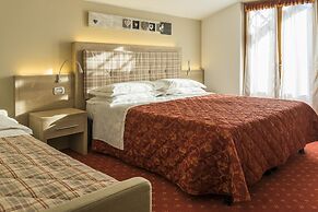 Hotel Alpina