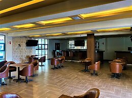 Kavia Meoqui Hotel & Suites