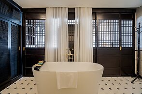 Potique Hotel
