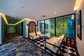Potique Hotel