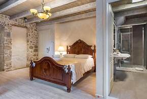 Historic Plaza Varos - Adults Only