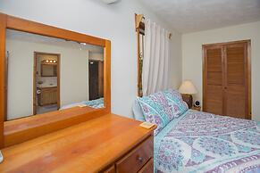 Roatan Ocean View- 2nd Floor 2 Bedroom Apts by RedAwning