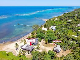 Roatan Ocean View- 2nd Floor 2 Bedroom Apts by RedAwning