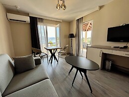 Farrys Boutique Hotel & Beach Club