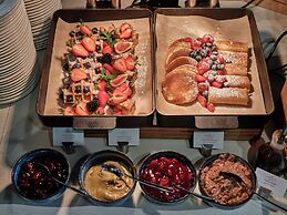 Crowne Plaza Warsaw - The HUB by IHG