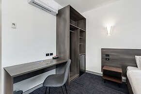Thornton Executive Hotel