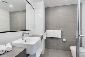 Thornton Executive Hotel