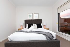 Resortstyle 4BR House With Parking@werribee