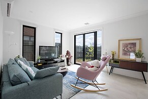 Captivating Large 4br@narre Warren