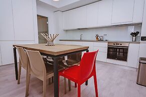 No 6 Apartments