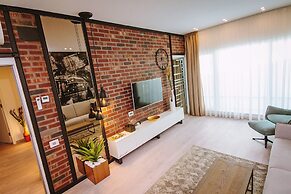 No 6 Apartments