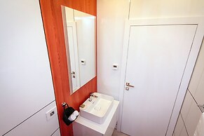 No 6 Apartments