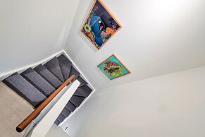 Chic 3 Bedroom City Central with Parking
