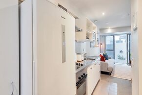 Chic 3 Bedroom City Central with Parking