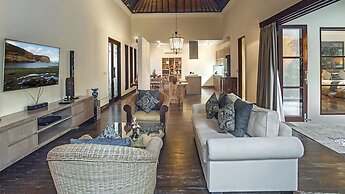 Villa Avalon